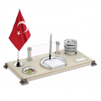 Sentez Türk Bayraklı Lüks Masa İsimliği